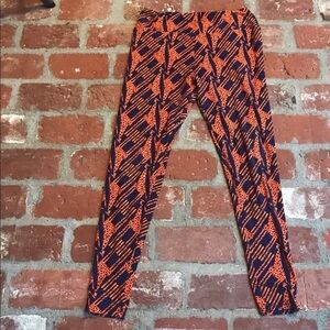 Lularoe TC blue & orange giraffe leggings 🦒